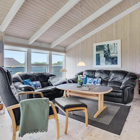 Holiday home Stunning In Haderslev With Kitchen Arosund