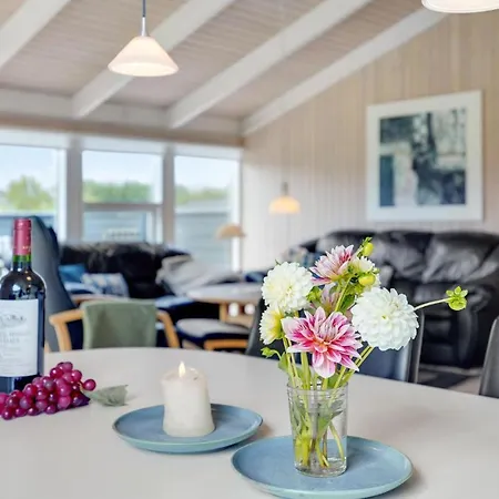 Stunning In Haderslev With Kitchen Holiday home *