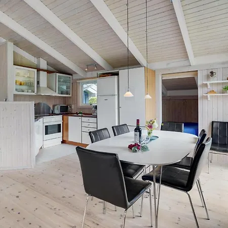 2 Bedroom Gorgeous Home In Haderslev *