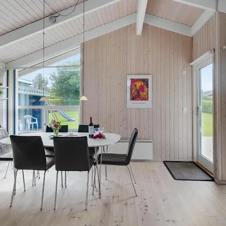 Stunning In Haderslev With Kitchen * Arosund
