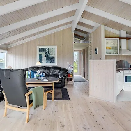 Holiday home Stunning In Haderslev With Kitchen Arosund